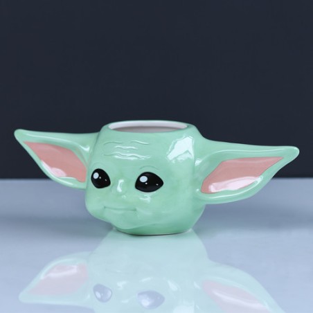 17913-TAZA DESAYUNO FORMA THE MANDALORIAN BABY YODA PYRAMID INTERNATIONAL REDSTRING SCMG25972