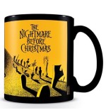 17925-TAZA TERMICA ESCENA DEL CEMENTERIO 315 ML PYRAMID INTERNATIONAL REDSTRING SCMG24622