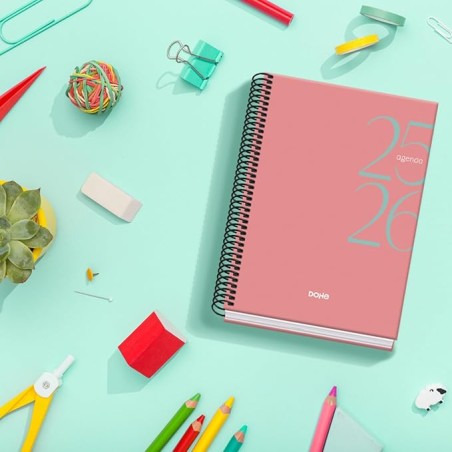 25037-AGENDA ESCOLAR 2025-2026 TAMANO A5 TAPA CARTON FORRADO SEMANA VISTA MODELO SYSTEM BASIC ROSA DOHE 52057