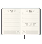 30881-AGENDA 2026 MANHATTAN DIA PAGINA 14 X 20 CM. COLOR VERDE 12869 - 26