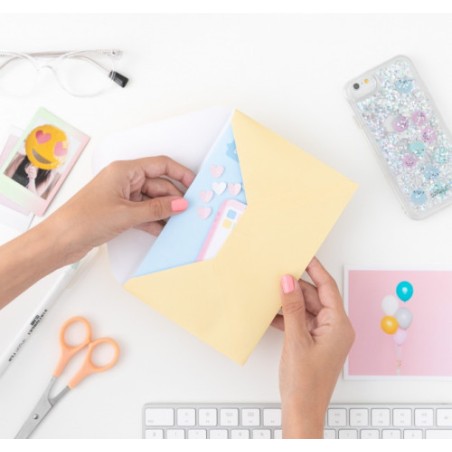 4061-POSTAL-BEBE SE HA UNIDO AL GRUPO FAMILIA MR. WONDERFUL WOA10052ES