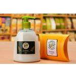 6979-CAJA DE 40 HOJAS (8 ETIQXHOJA) ETIQUETAS BLANCAS BRILLANTES 99,1X67,7MM AVERY L7765-40